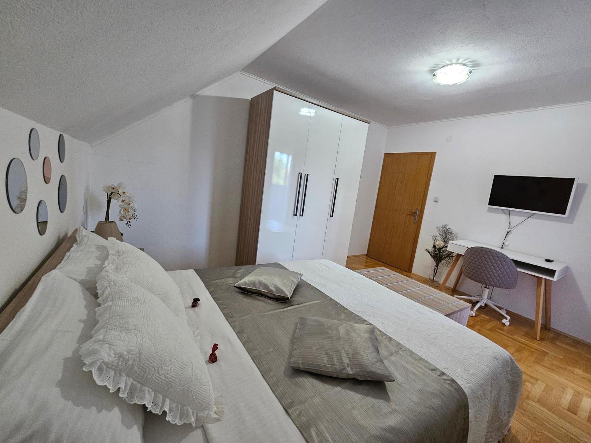 Apartment Majetic Gornji Vaganac エクステリア 写真