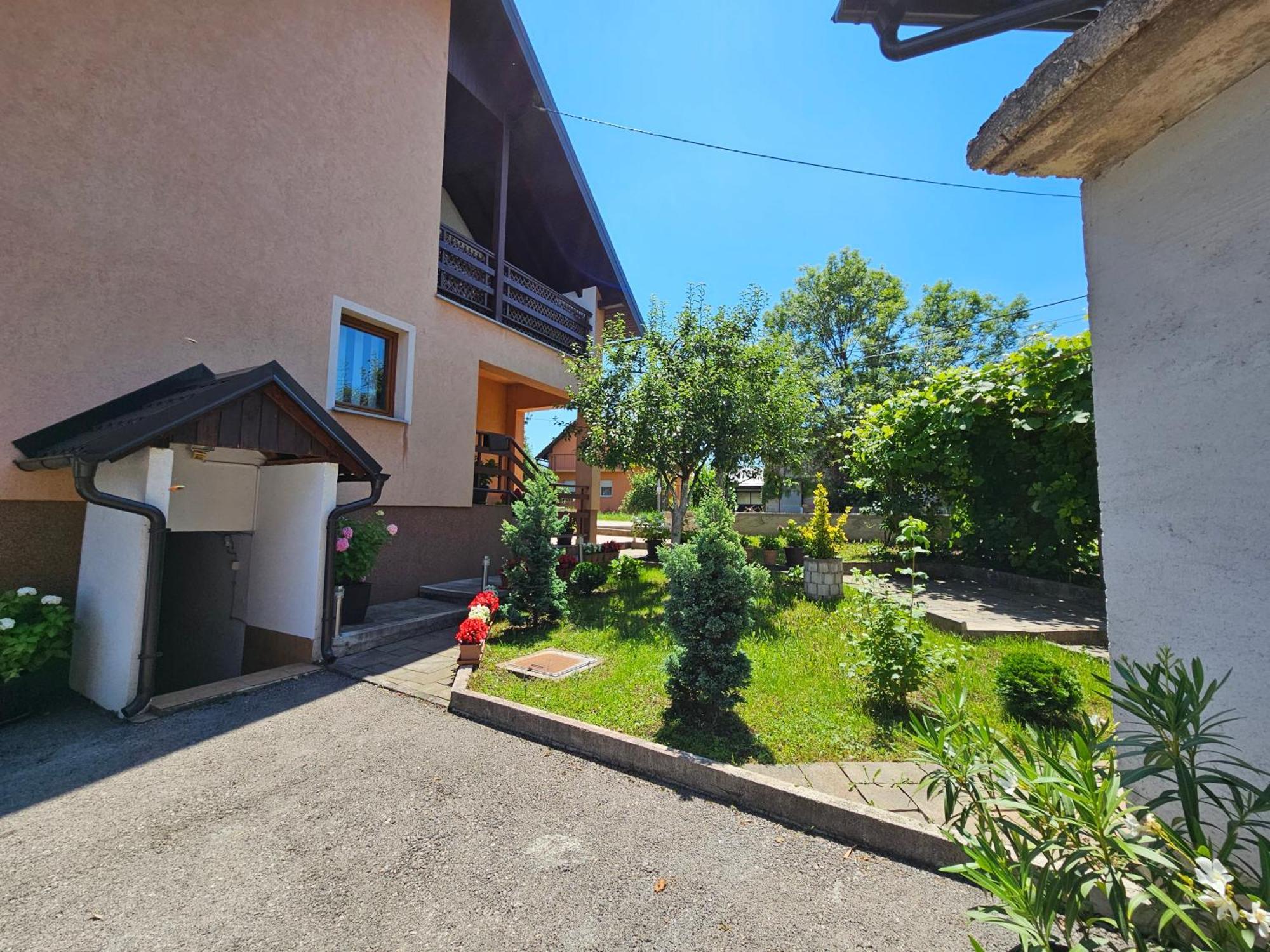 Apartment Majetic Gornji Vaganac エクステリア 写真